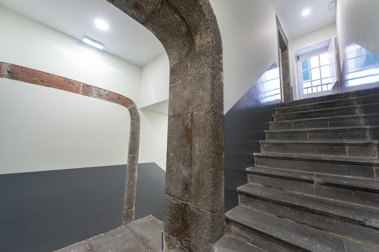 Apartamentos Da Queimada フンシャル エクステリア 写真